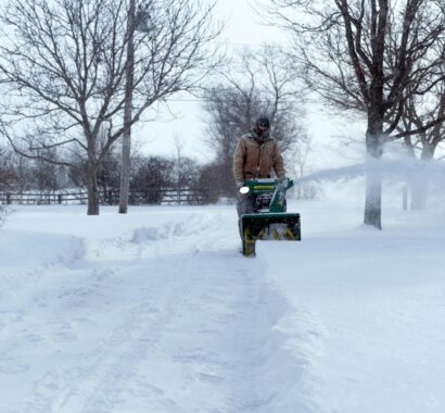 top mistakes homeowners make when removing snow